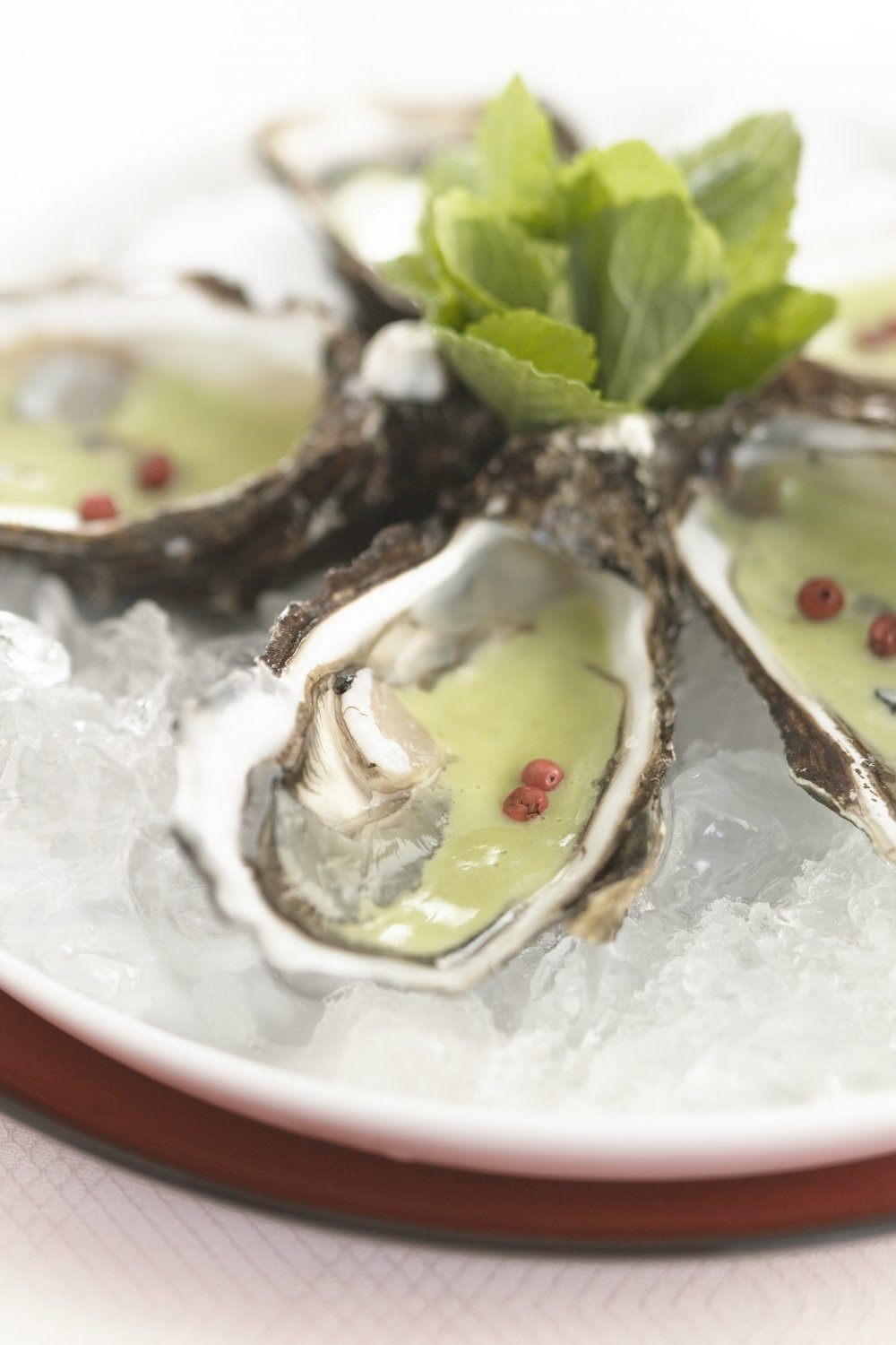 Oesters met waterkers en munt