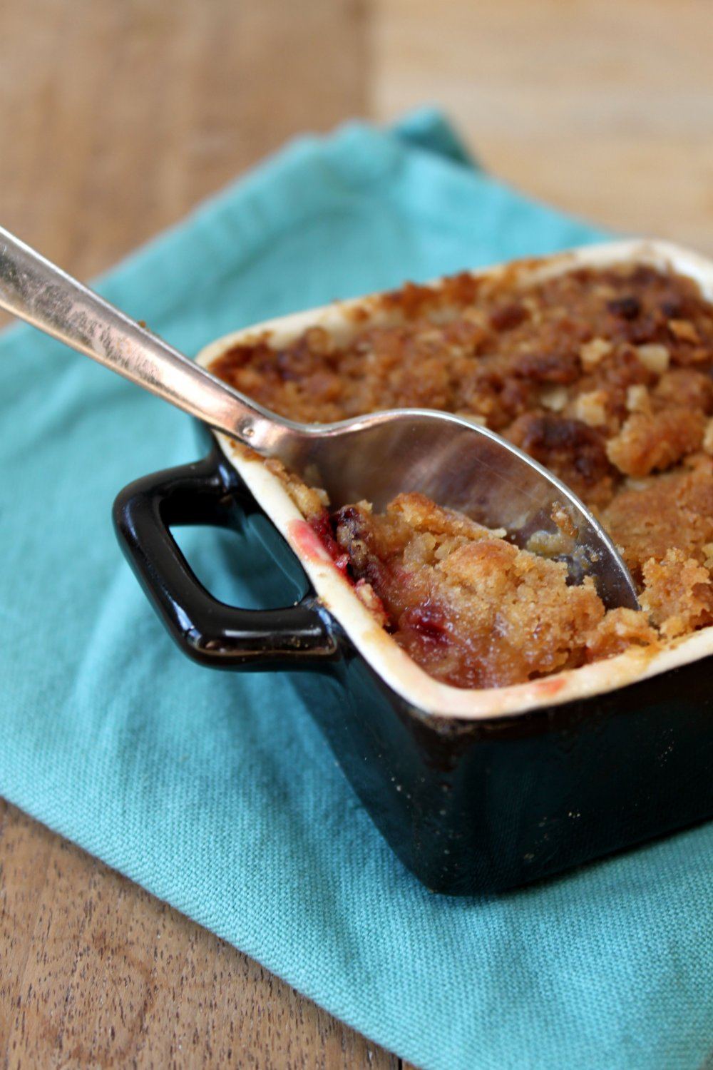 Crumble met pruim en appel