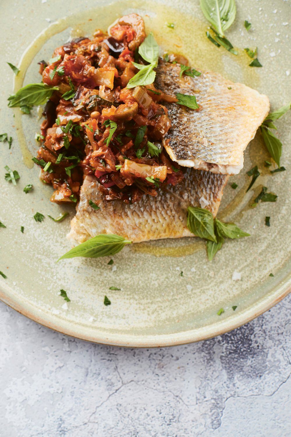 Dorade met caponata