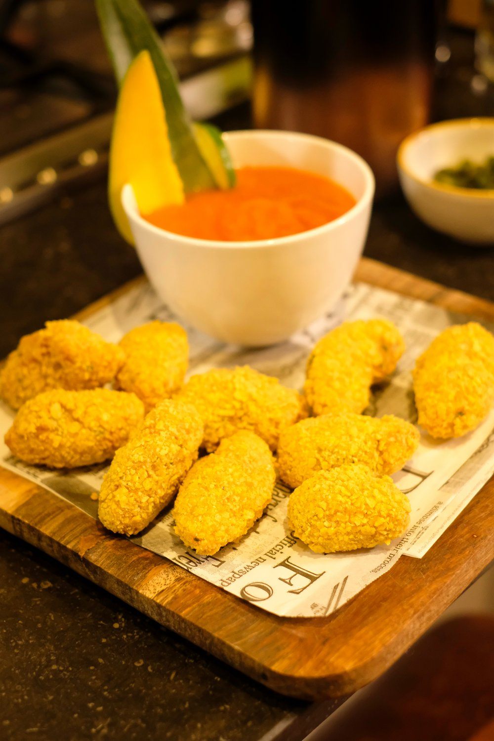 Scampikroketjes met mango-papayadip