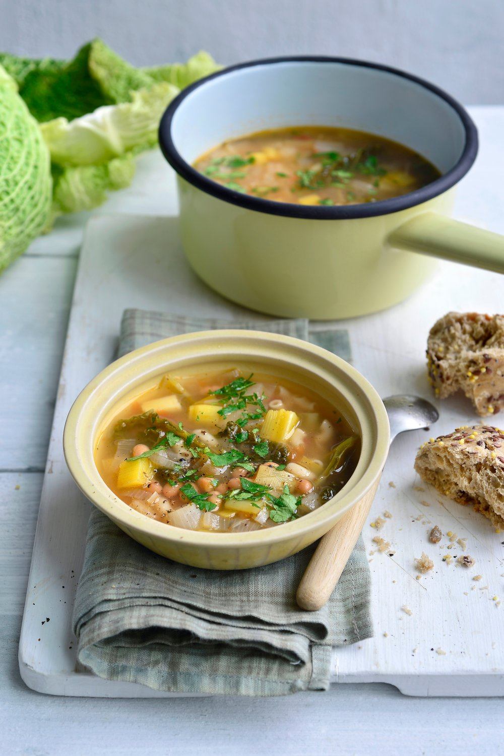 Winterse minestrone met mini-macaroni