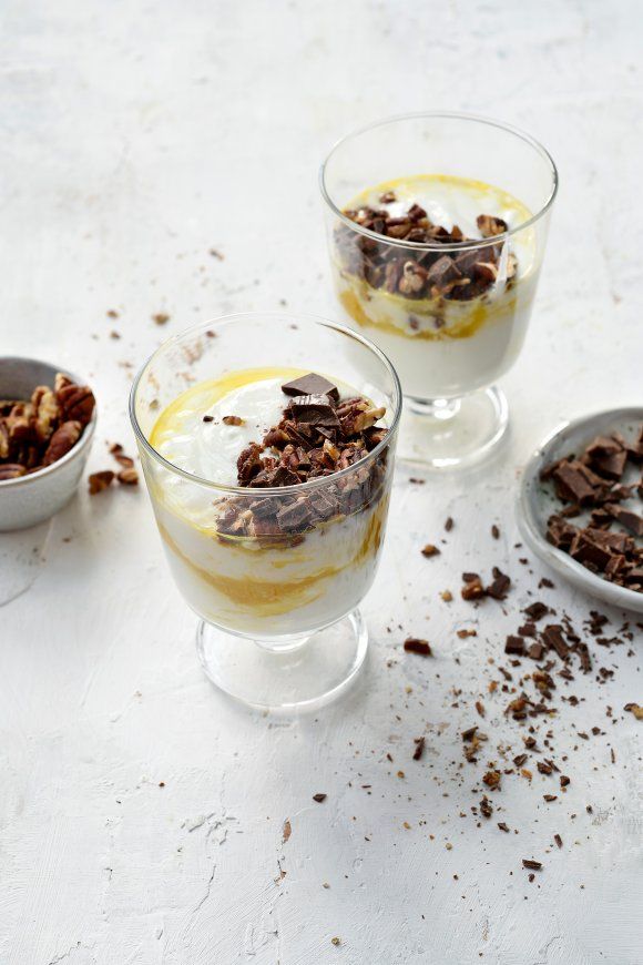 Plattekaasparfait met pecannoten en sinaasappel