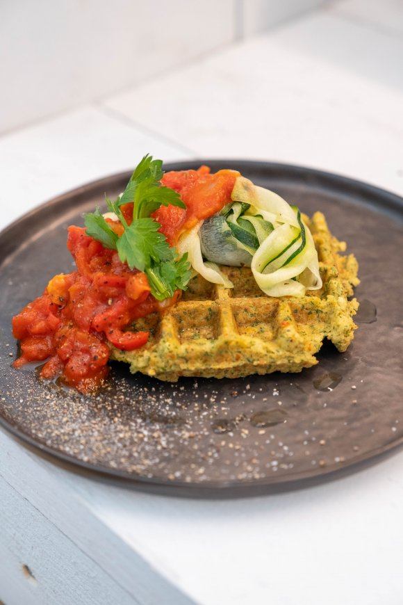 Wafelburger met courgette en paprika