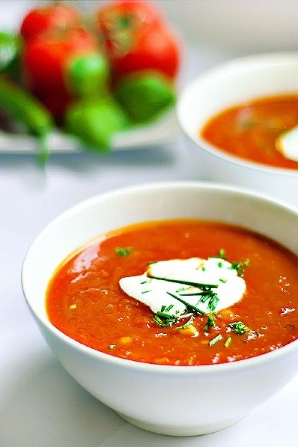 Tomatensoep met geroosterde paprika