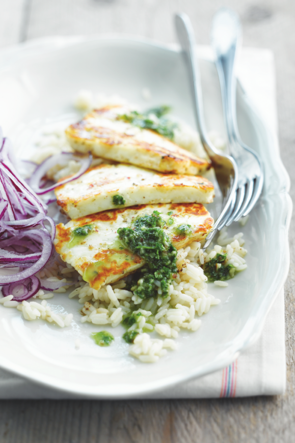 Krokante halloumi met kruidenpesto