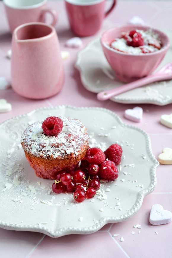 Red velvet lava cake