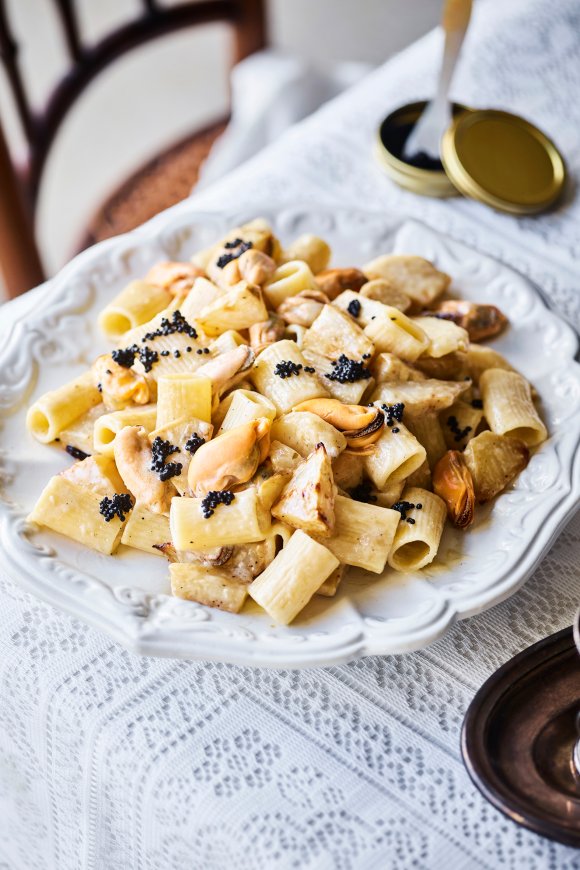 Rigatoni met mosselen en kaviaar