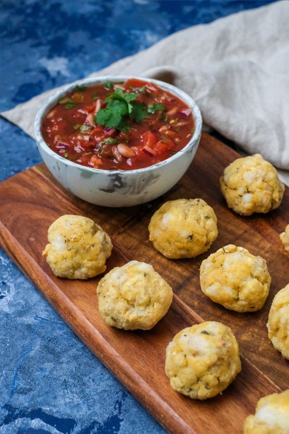 Kabeljauwcakes met tomatensalsa