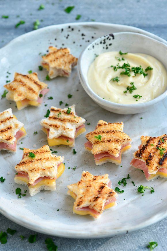 Mini-croques met truffelmayonaise