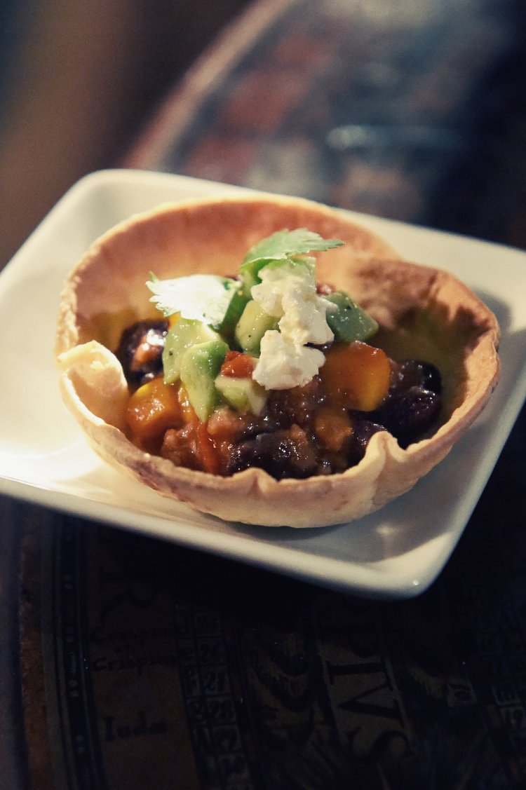 Recept "Tortillacups met chili con carne" njam!